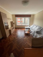 Rent Flat  N-550. Alquiler piso amueblado avd vilaboa