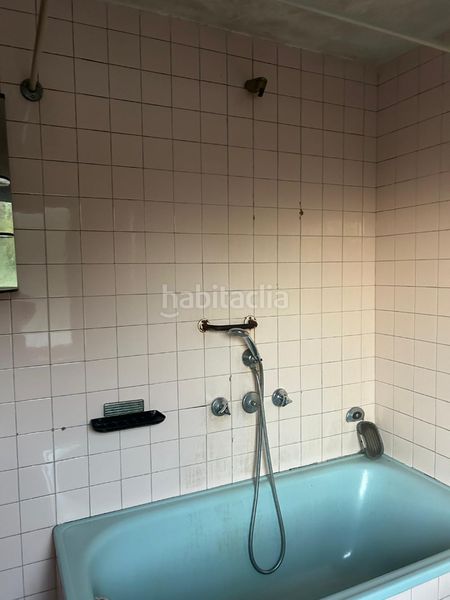 Foto 9dad4ed7-d27c-4507-b2b1-7a3e10e6eb2a. Casa se vende casa para reformar en Bergondo