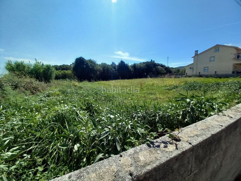 Foto f2ca1395-5af8-4621-8bd0-95a917e1a251. Terreno residencial fincas edificables en zona residencial pobra en Pobra do Caramiñal (A)