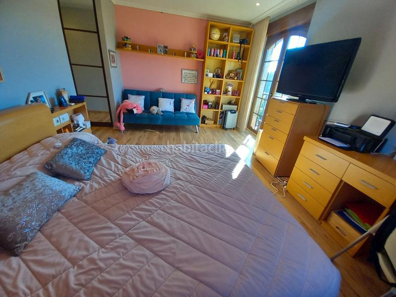 Foto 5ec26486-4390-4c95-8ca6-a849f1a4c722. Chalet  de piedra a pocos metros de la playa en Ribeira