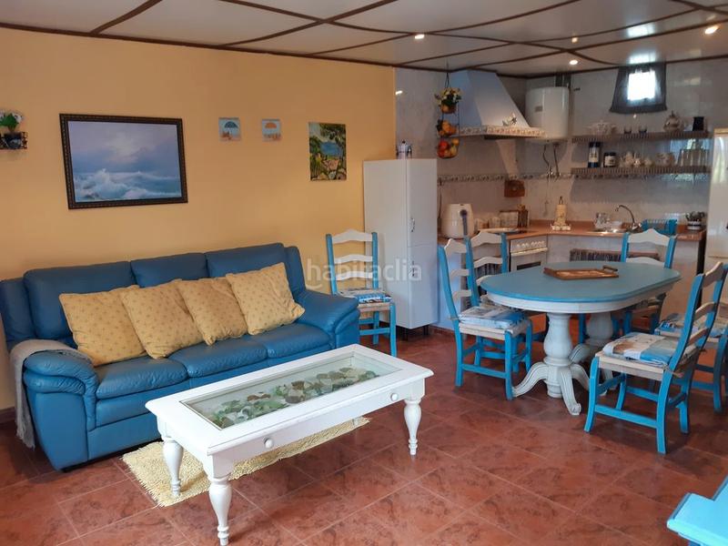 Foto b25ea628-d01b-4725-8aa3-b9ff81c02fc4. Chalet  de piedra a pocos metros de la playa en Ribeira