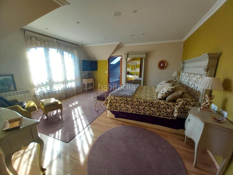 Foto f3cb7a76-fac6-4b1b-8736-6f9e87df6c37. Chalet  de piedra a pocos metros de la playa en Ribeira