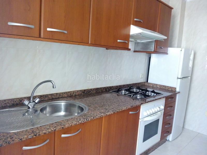 Foto e4069bf3-32fb-40bc-a1ac-53eac9a1b0ae. Apartamento  céntrico en Boiro