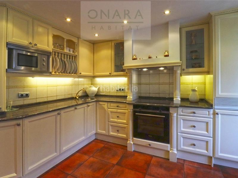 Foto ed0f22a8-a0bd-4ca5-b1c7-3b1b57efb4d5. Duplex dans Hondarribia