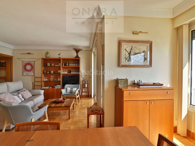 Foto 0190dea8-37ea-46e8-8ab9-80906a6309c3. Pis a Hondarribia