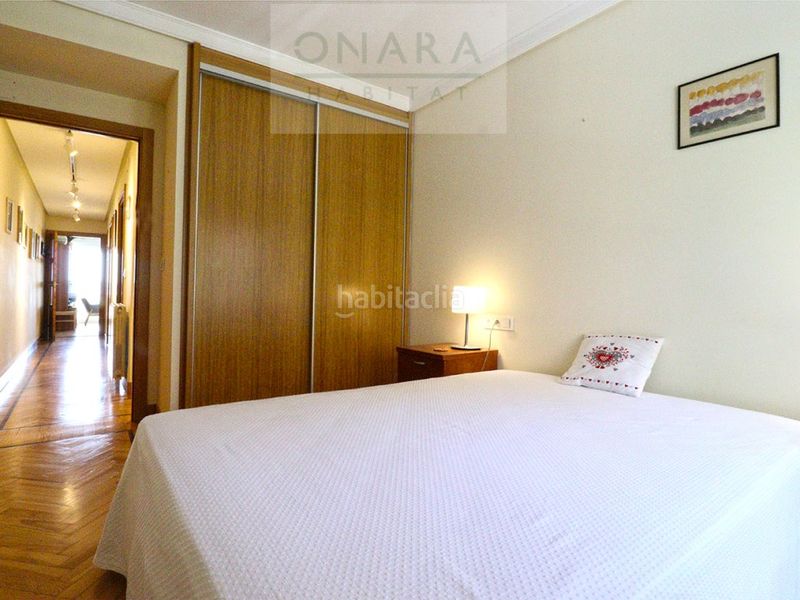 Foto d40e6027-112e-4070-89ea-4285249c9d90. Pis a Hondarribia