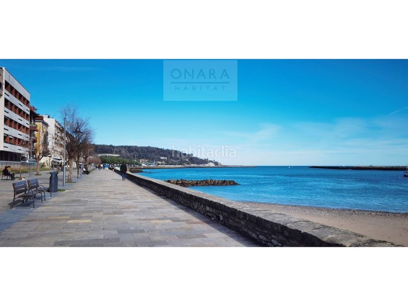 Foto ea9e6042-e54f-45ef-a438-5cb894d27e99. Pis a Hondarribia
