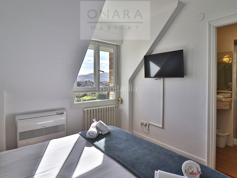 Foto 0c6e3b1d-a46c-4b44-8291-04339b3cc33d. Casa amb aparcament piscina a Hondarribia