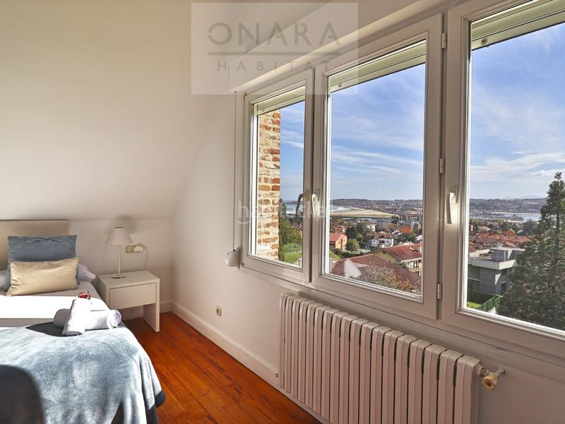 Foto 28ca5402-1f63-4e72-8d27-44a35dba7b22. Casa amb aparcament piscina a Hondarribia