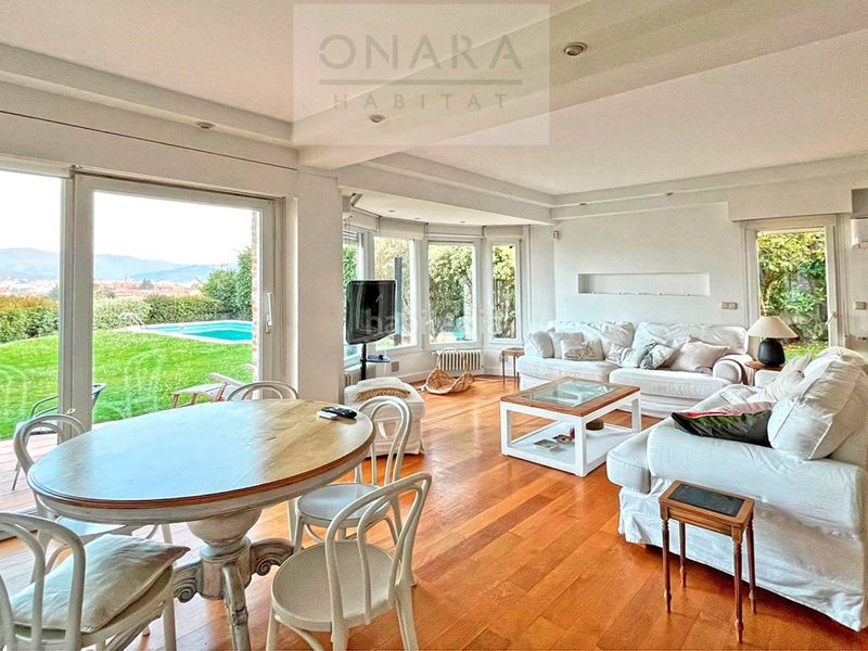 Foto 45206da6-f92c-473a-8d55-6e068a77f102. Casa amb aparcament piscina a Hondarribia