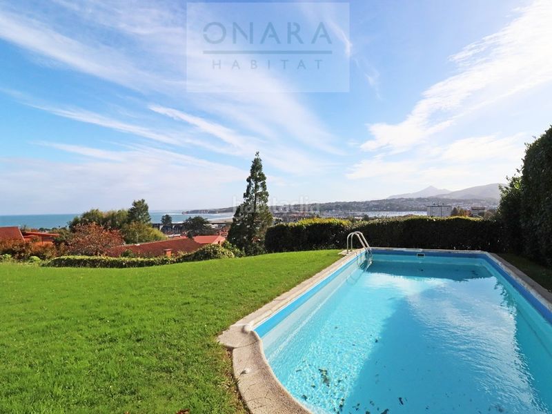 Foto c9d44705-df9d-4cdd-91ea-eb0b97a55e8a. Casa amb aparcament piscina a Hondarribia