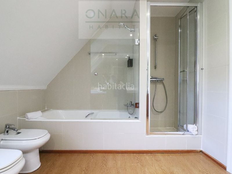 Foto df8fbde9-03ce-4e35-8f96-012b8f0c72e1. Casa amb aparcament piscina a Hondarribia