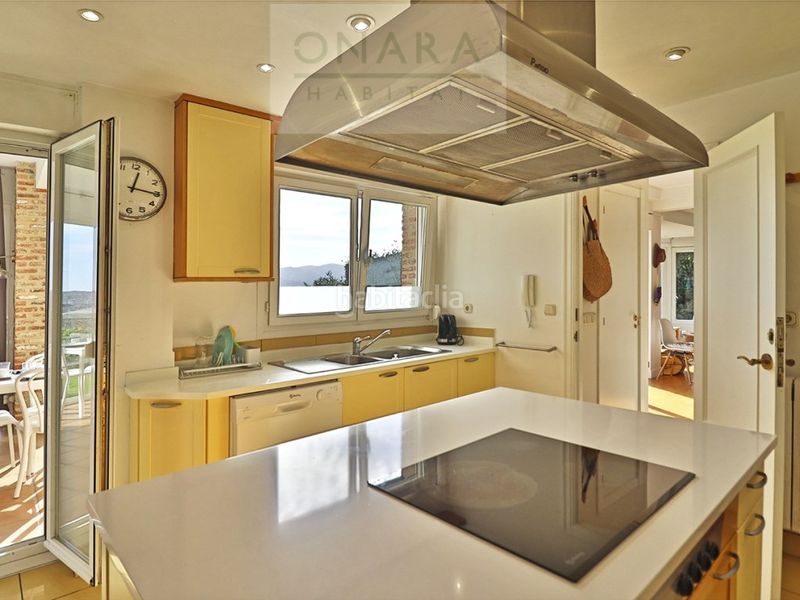 Foto e6a34f9f-c79c-4b02-8f78-d12fe7d5357b. Casa amb aparcament piscina a Hondarribia