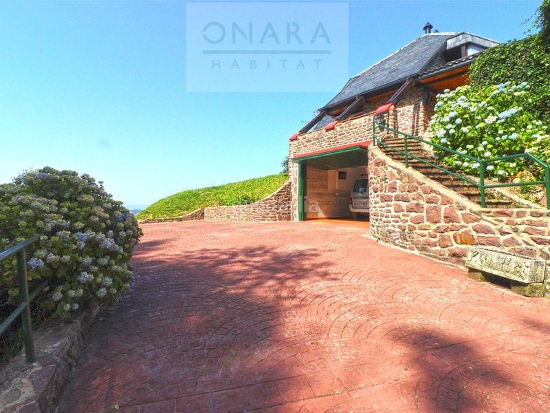 Foto 1ff233b0-d054-4f2f-a40a-b2584ef01c1a. Casa amb aparcament a Lapice - Larreaundi - Olaberria - Meaka Irun