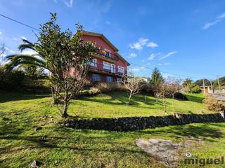 Xalet  Arenas. Se vende chalet con terreno en la franca, ribadedeva