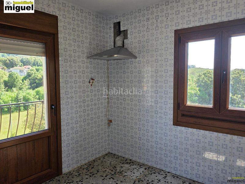 Foto c05e8b45-224e-4e1b-a1b6-097762e7398a. Xalet amb calefacció aparcament a Ribadedeva