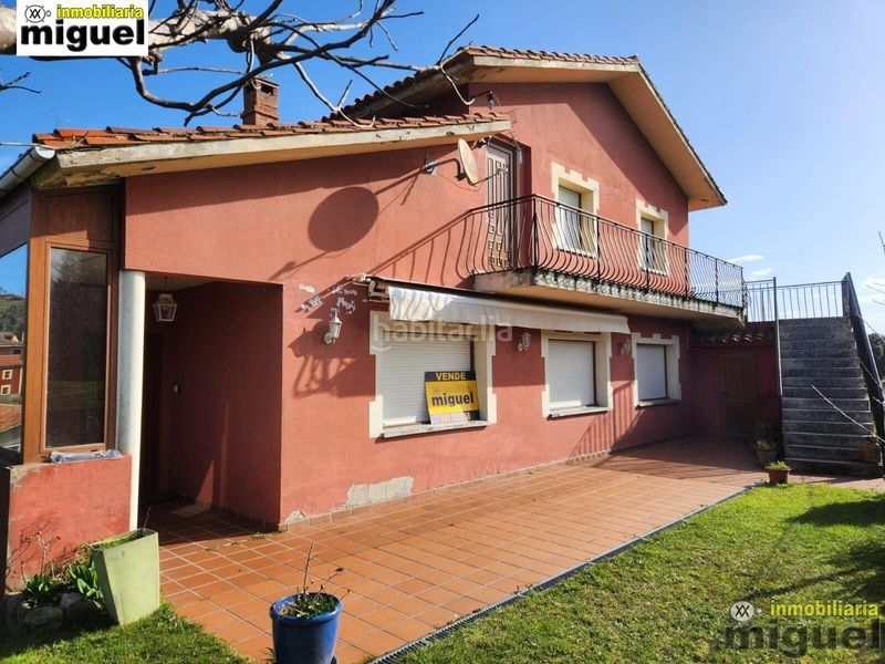 Foto e585884e-8392-4147-a5e0-b4a44436e634. Xalet amb calefacció aparcament a Ribadedeva