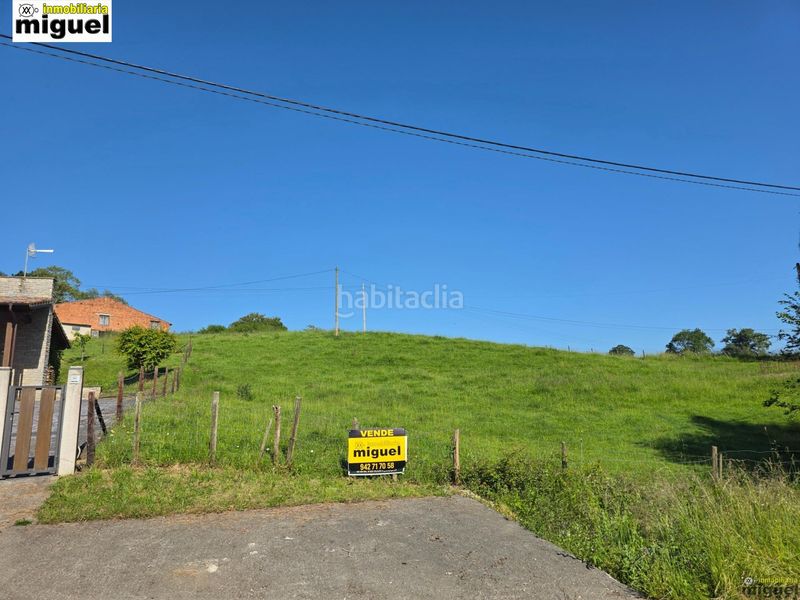 Foto 700346fc-2bf5-460c-a28b-070df9efa215. Terreny residencial a Ribadedeva