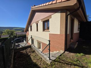 Maison jumelée  Barrio serdio. Se vende chalet adosado en serdio, val de san vicente