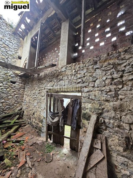 Foto ab2d1858-5c67-47b2-b40b-e3fcf8987a88. Casa a Ribadedeva