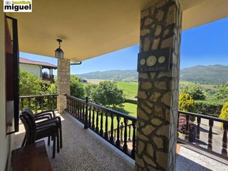 Casa  Lugar tresgrandas. Chalet con parcela edificable de 2.476 m2 a 4 km de la playa de