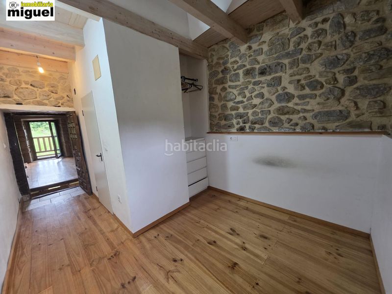 Foto c40f2652-d33b-4729-91a2-4e1543481eed. Casa a Val de San Vicente