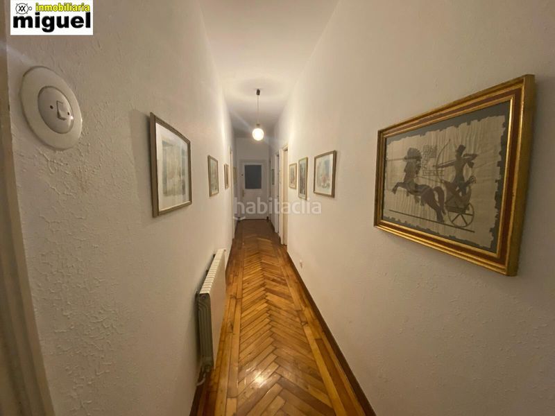 Foto bcb2f98f-82cb-4977-ae3e-2398db2a5dea. Pis amb calefacció aparcament a El Parque - Zapatón Torrelavega