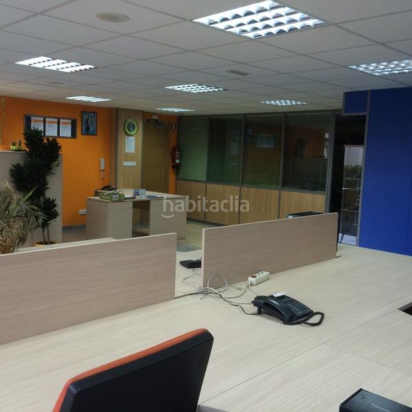 Foto b018bcf5-64cc-490f-8794-df5accd9d2c9. Rent office space in Sagrada Familia Coruña (A)