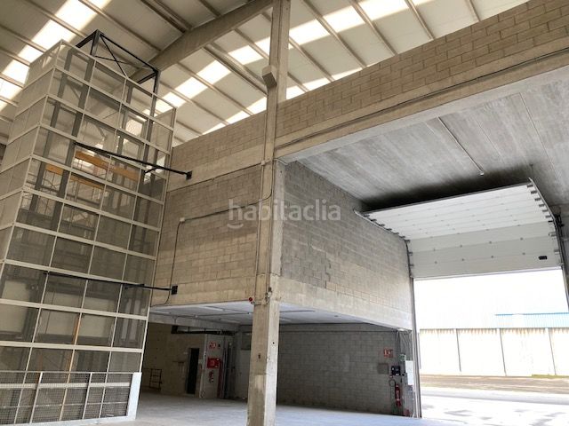 Foto 27c62705-55f4-46b1-a2cf-031097a2ba66. Nau industrial a Almeiras Culleredo