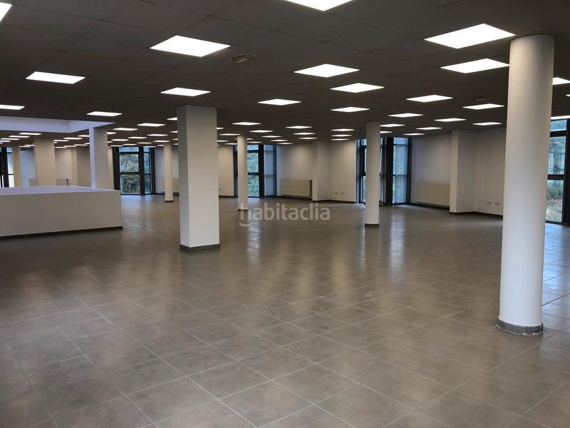 Foto 6d19af35-a64b-435d-9386-49aa0ee307c6. Location bureau dans Vilaboa Sur Culleredo