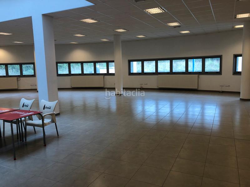 Foto c808e499-1879-4418-82f1-bef8acfe2515. Location bureau dans Vilaboa Sur Culleredo