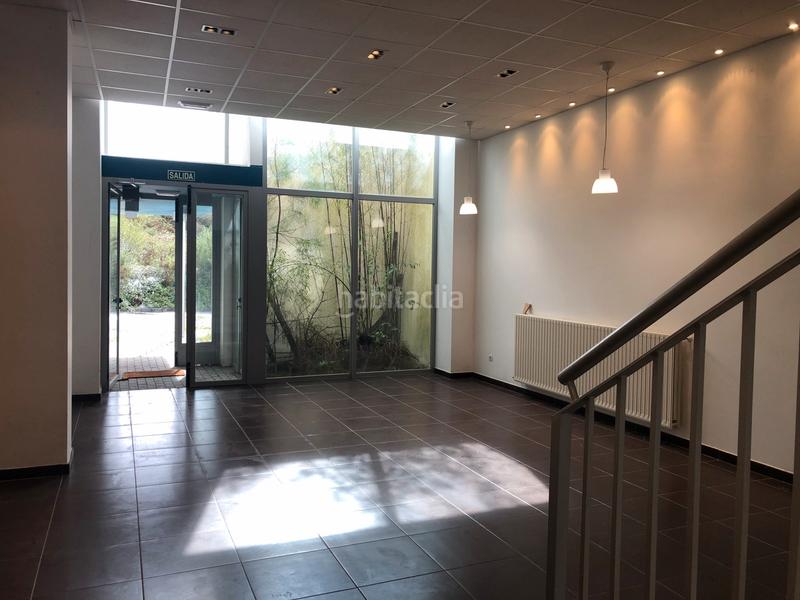 Foto b95c9b72-28f2-4f68-ab7b-a7a717db8209. Rent office space in Vilaboa Sur Culleredo