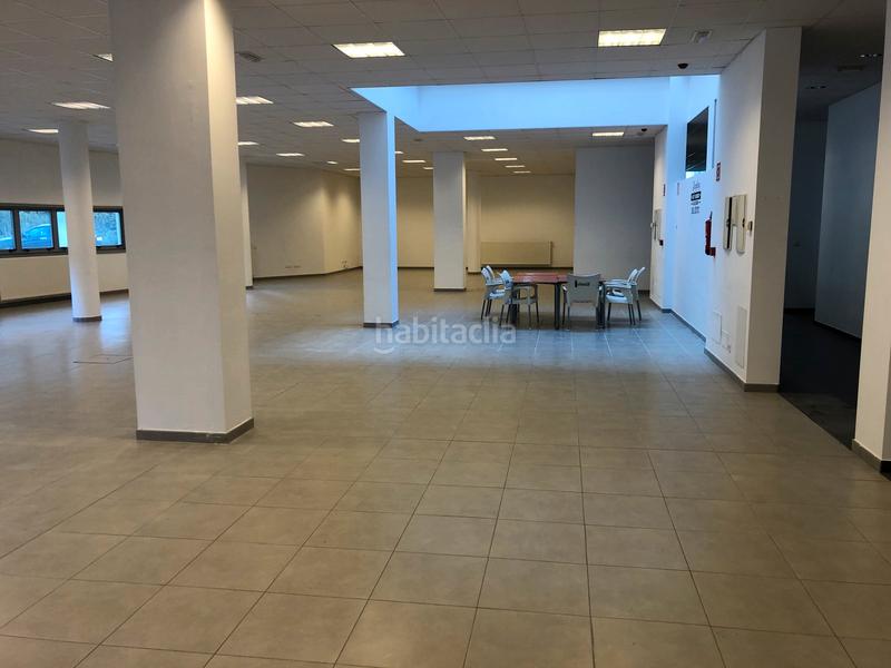 Foto d52bbe25-acea-40b8-aac3-3f546184670e. Rent office space in Vilaboa Sur Culleredo