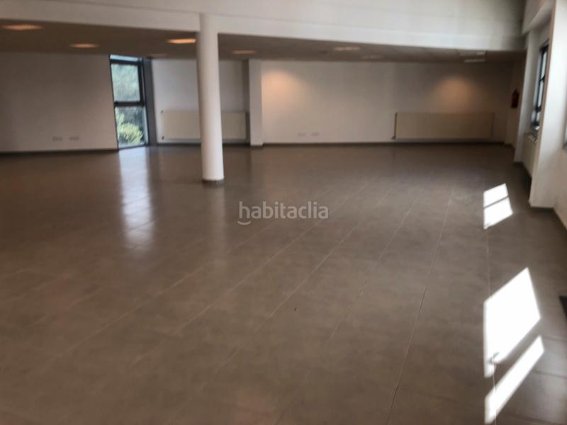 Foto dffa69c2-bdf2-4f14-aa48-1356e10a9aaf. Alquiler oficina en Vilaboa Sur Culleredo