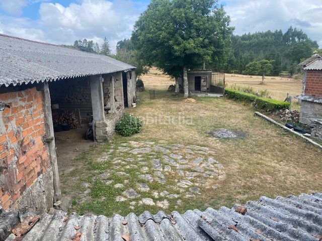 Foto a80278a0-8251-478f-b678-e4e5abcb31aa. Masia amb aparcament a Aranga