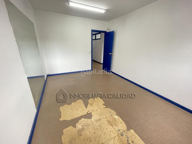Foto 7035957d-0634-48c7-b8a2-107abc5b6b85. Rent office space with heating in Reyes Católicos Burgos