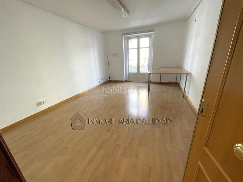 Foto 97e310f4-7705-4c08-b384-619a38c6e4d8. Affitto ufficio con riscaldamento in Villa Pilar Burgos