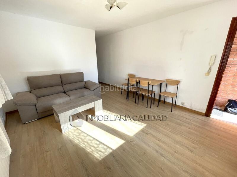 Foto 24210b5c-e246-47c0-8a99-ccf75c09a903. Alquiler piso en Sotragero