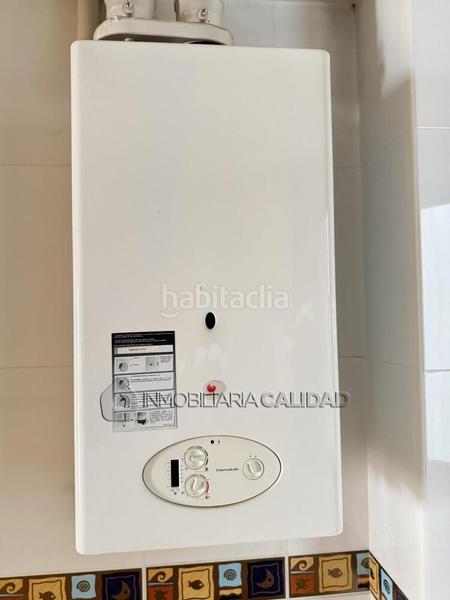 Foto 3424f740-62b6-4be6-9e46-e41ed626521c. Flat with heating in Juan XXIII - Las Torres - G2 Burgos
