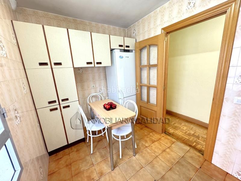 Foto 57f68502-afa1-46b8-8ca5-8c39f4eaa067. Etagenwohnung mit heizung in Gamonal - San Bruno - G9 Burgos