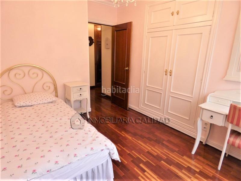 Foto 228109f0-7c5f-4fc2-ad6a-19cb0301c5fe. Location appartement avec chauffage parking dans Reyes Católicos Burgos