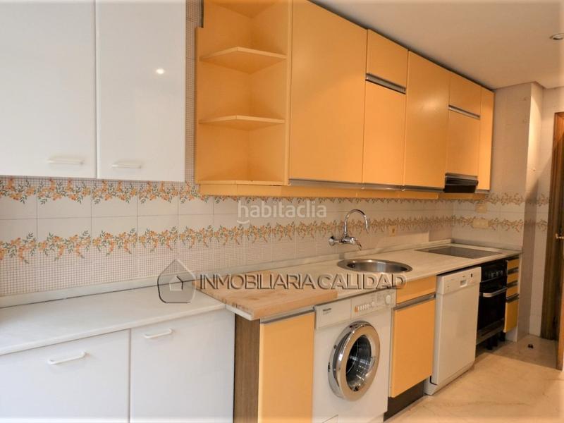 Foto 44e75e15-2cb8-4709-b323-830e444063b2. Location appartement avec chauffage parking dans Reyes Católicos Burgos