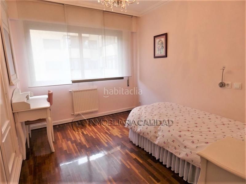 Foto e3e15783-6959-4299-8bb2-c5dc8c62af13. Location appartement avec chauffage parking dans Reyes Católicos Burgos