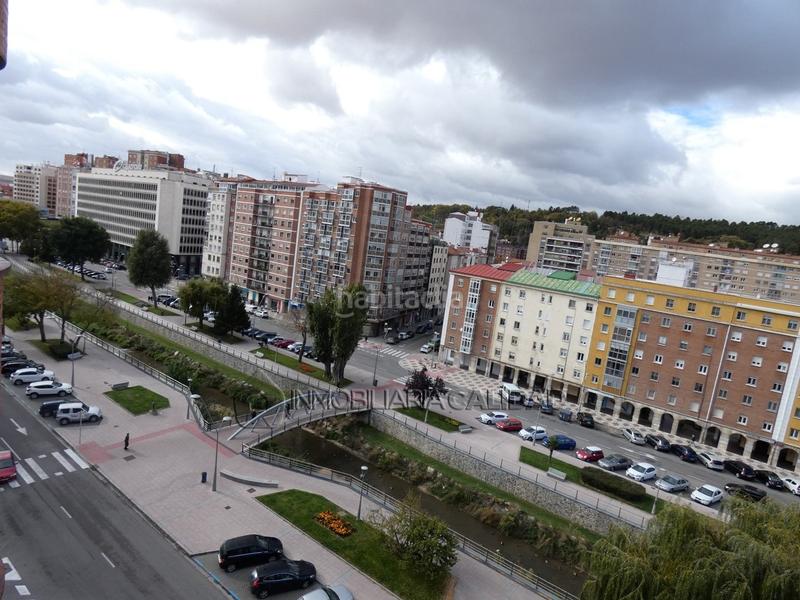 Foto f060ee83-098c-458a-a038-28e176c7470b. Location appartement avec chauffage parking dans Reyes Católicos Burgos
