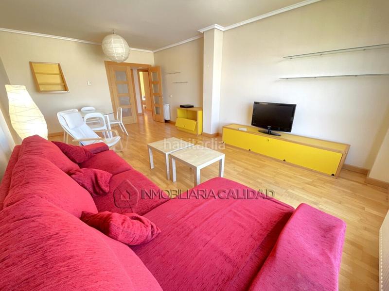 Foto 30655ce5-6258-4bf5-a1e1-f0d463c6099b. Rent flat with heating parking in Universidad - Las Huelgas Burgos