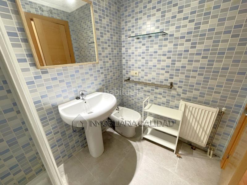 Foto 3d856021-4d19-4d88-abc5-199f291759fb. Rent flat with heating parking in Universidad - Las Huelgas Burgos