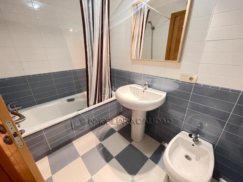 Foto 3db4ef0c-45ed-4f69-b3c5-4cc0cee5b049. Rent flat with heating parking in Universidad - Las Huelgas Burgos