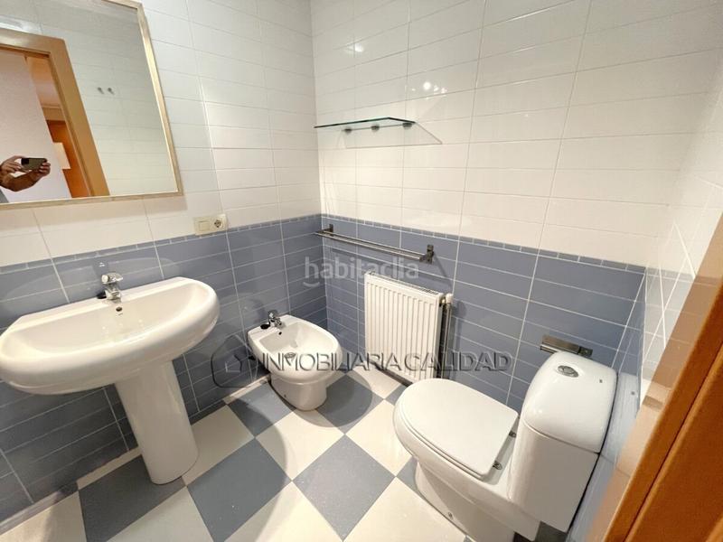 Foto 92df54f4-764d-40c5-b7d4-0b033cd3aeef. Rent flat with heating parking in Universidad - Las Huelgas Burgos