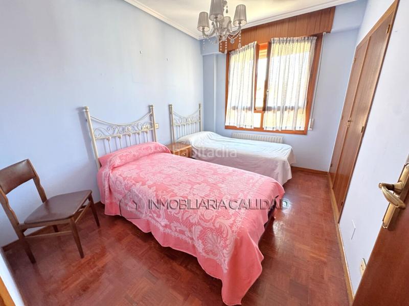 Foto 88fd2d50-74f3-4ef9-9a8d-0e198605e199. Rent flat with heating parking in Illera Burgos