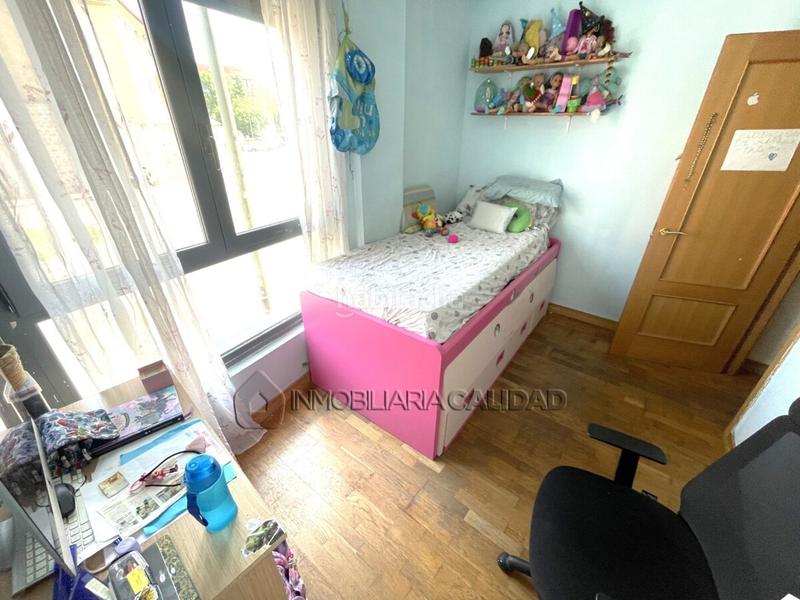 Foto fcd83633-52e3-4548-bb91-281a39a9da37. Flat with heating in San Pedro y San Felices Burgos